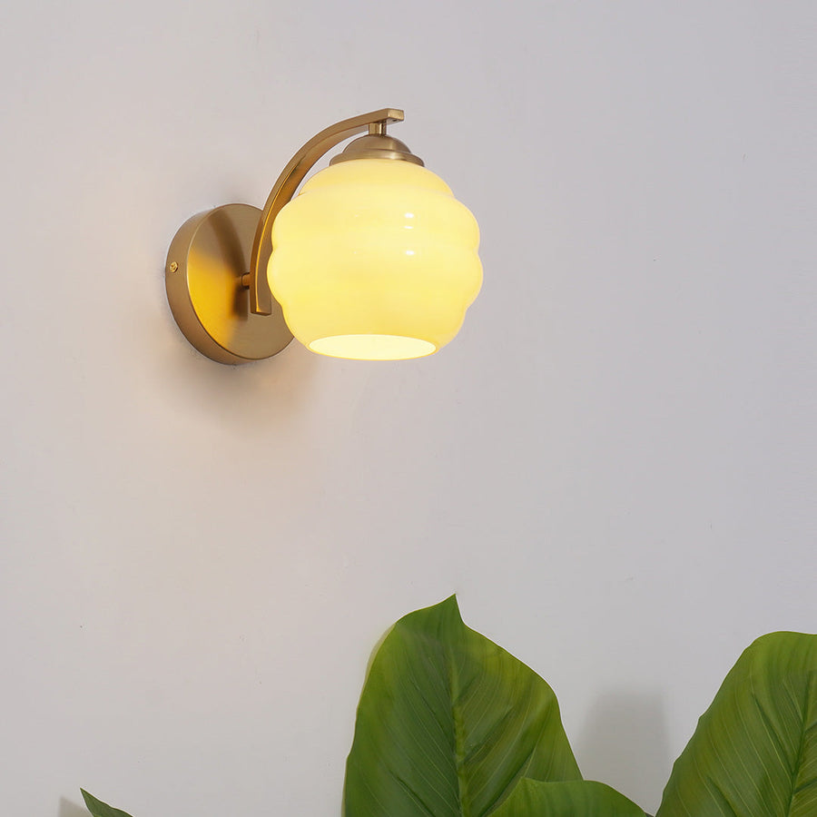 Retro Metal and Glass Wall Light – E26/E27